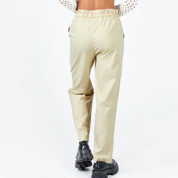 Princess Polly cargo pants - Picture 2 of 3